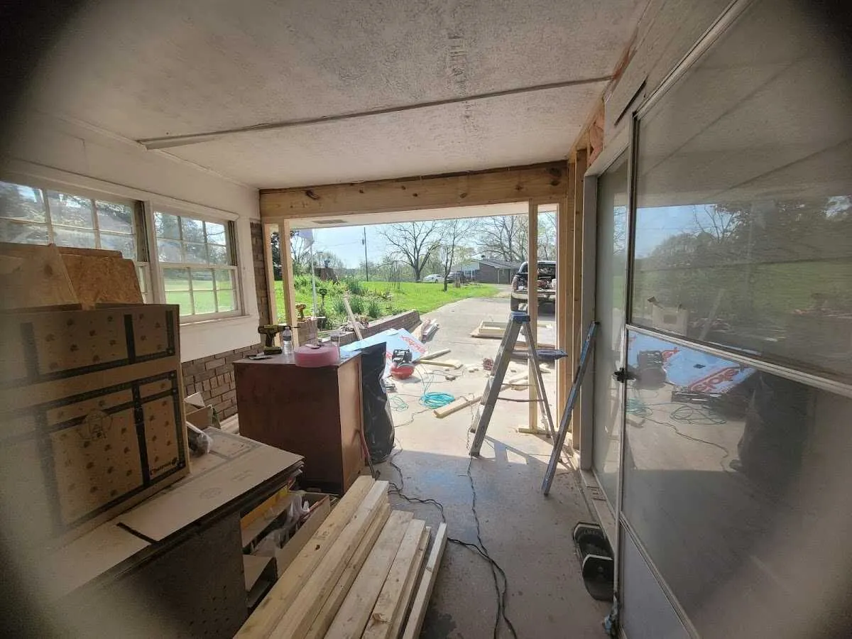 Air movers and dehumidifier for Drying & Dehumidification in St. Robert